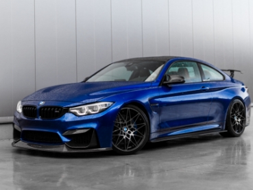 青のBMW車